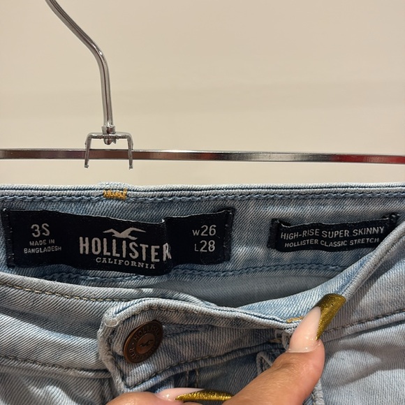 Sheer Hollister Light Blue Denim Jeans - Picture 9 of 11